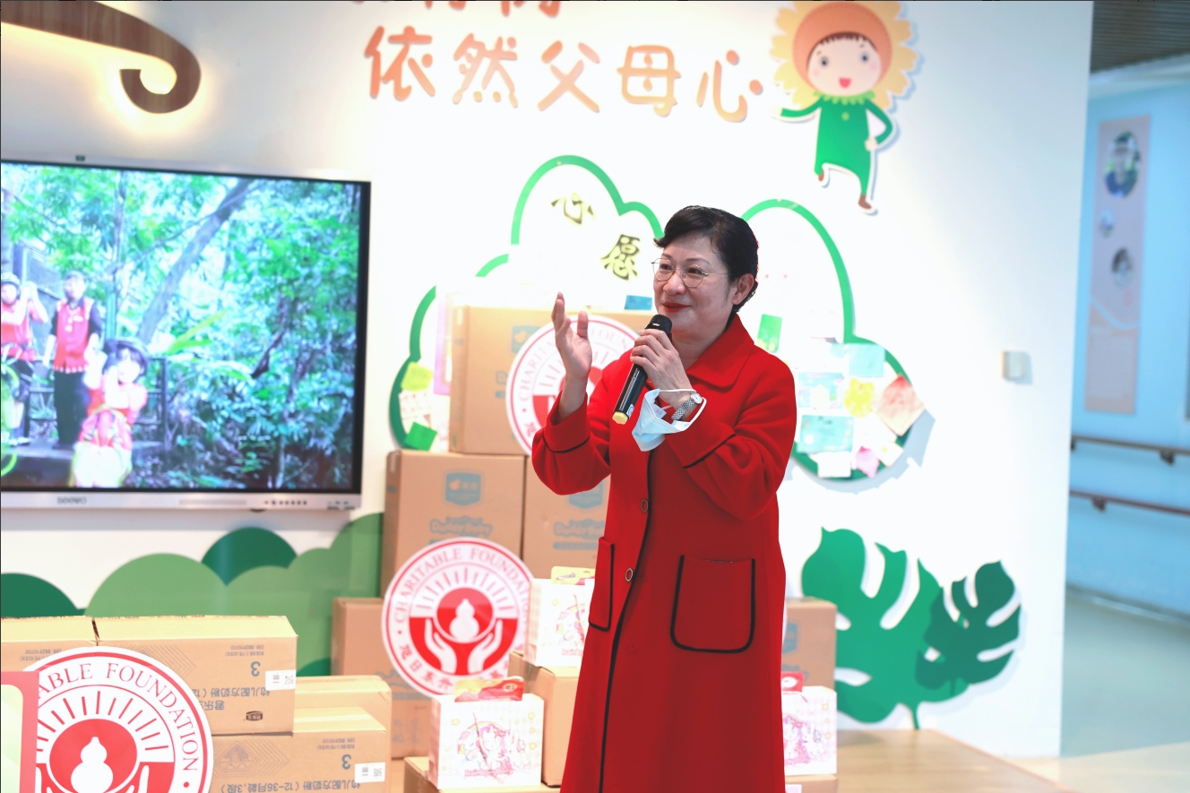一连9年暖心守护 | 尊龙凯时药业集团自愿者与？？？？？？谑卸＠盒∨筚不孀悦掣畚蠢 | 公司新闻 | 尊龙凯时药业