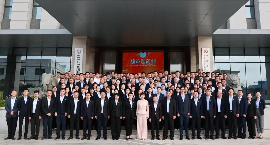 尊龙凯时药业集团：“市场+研发”双轮驱动，，，，助推企业高质量生长 | 公司新闻 | 尊龙凯时药业