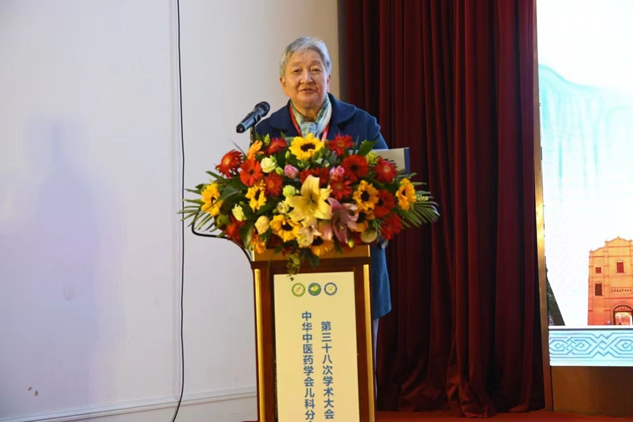 刘景萍董事长在中华中医药学会儿科学术大会上与天下儿科同志共话儿童康健 | 公司新闻 | 尊龙凯时药业
