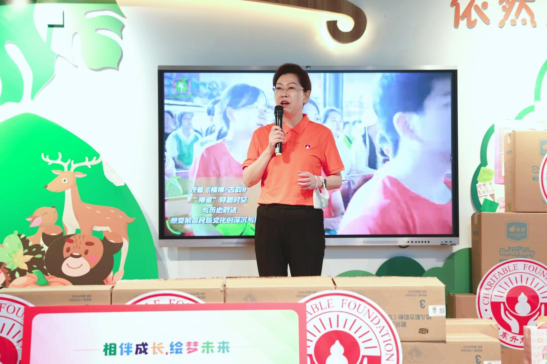 一连9年暖心守护 | 尊龙凯时药业集团自愿者与？？？？？？谑卸＠盒∨筚不孀悦掣畚蠢 | 公司新闻 | 尊龙凯时药业